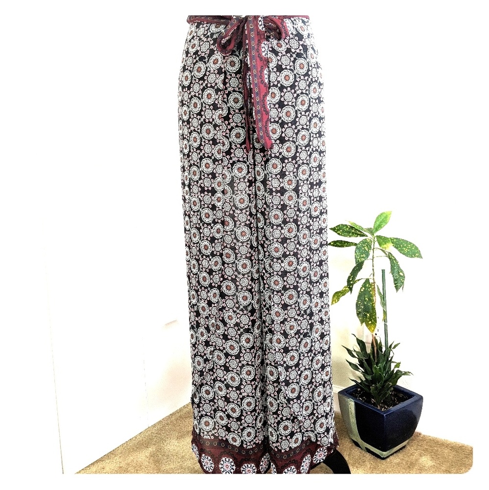 Gibiu Boho Wide And Wrapped Around Legs Pants